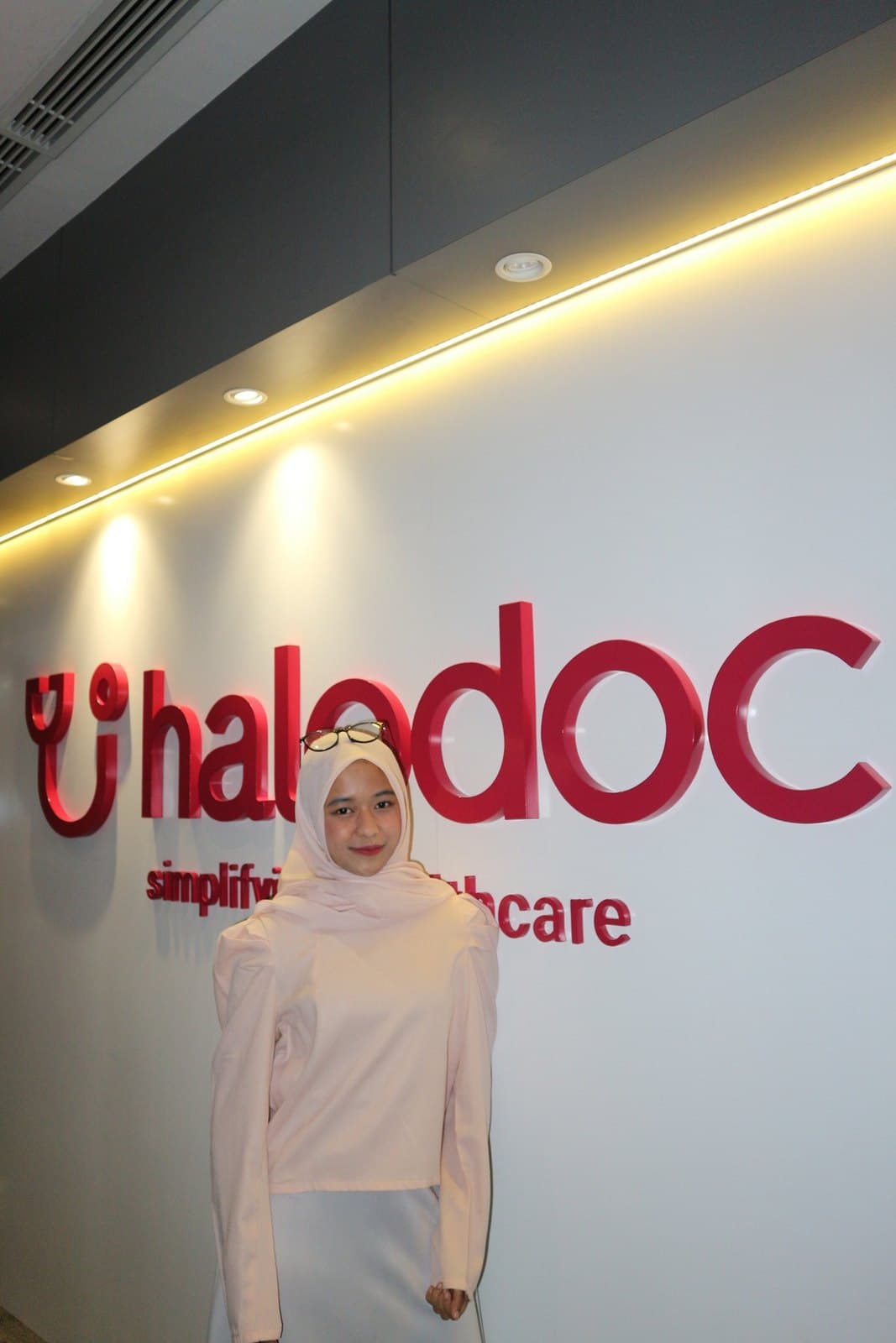 Ni'mah at the Halodoc office